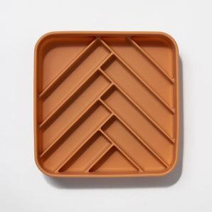 Chevron Slow Feeder Bowl | Nutmeg