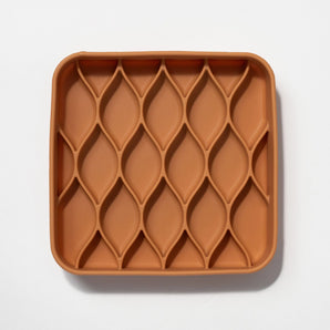 Argyle Slow Feeder Bowl | Nutmeg