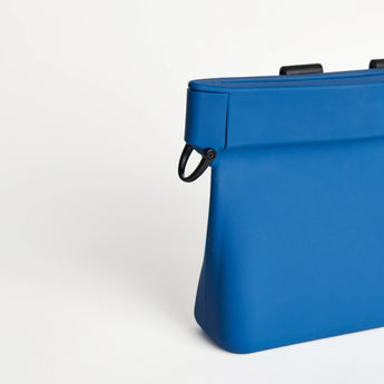 Voilà Large Treat Pouch | Cobalt | Detail 3